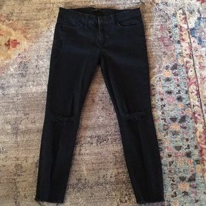 Joe’s Jeans Black Cropped Ankle